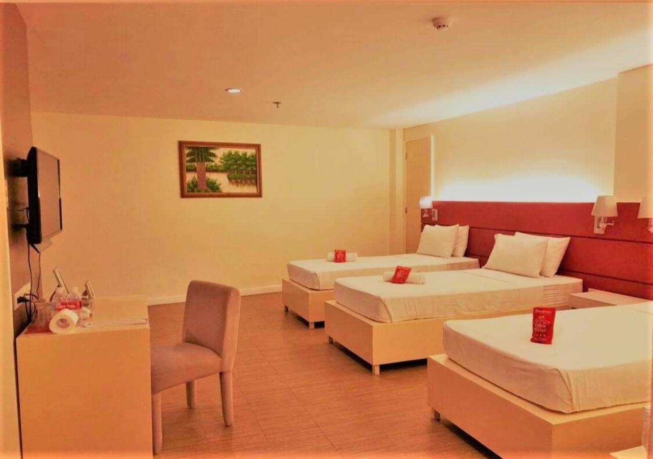 Reddoorz Plus At Hotel Metro Kalibo Quarto foto